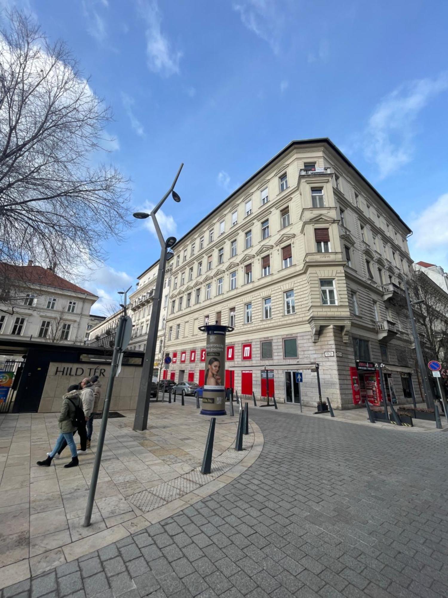 Dula Downtown Apartment
